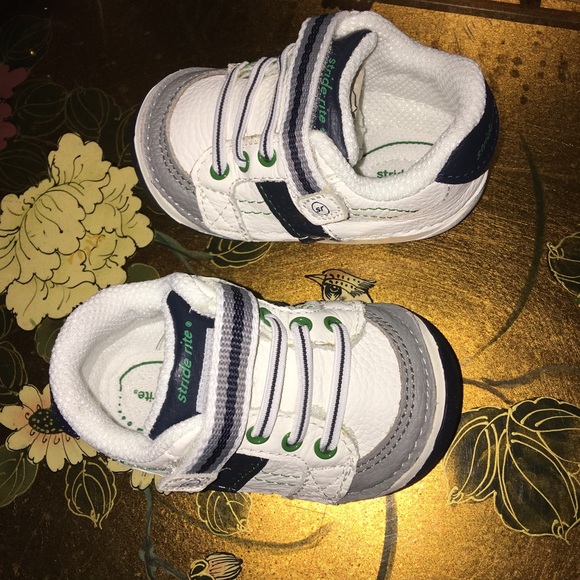 baby slippers size 3.5